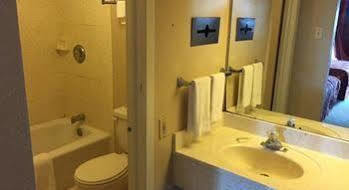 Executive Inn & Suites Beeville Eksteriør bilde